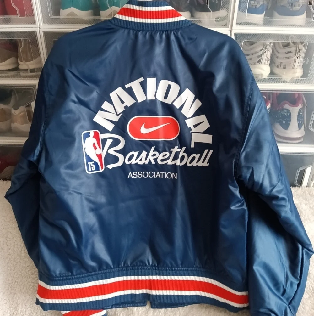 NEW Nike x NBA 75th Anniversary Thick Fill Insulated Embroidered Satin Jacket